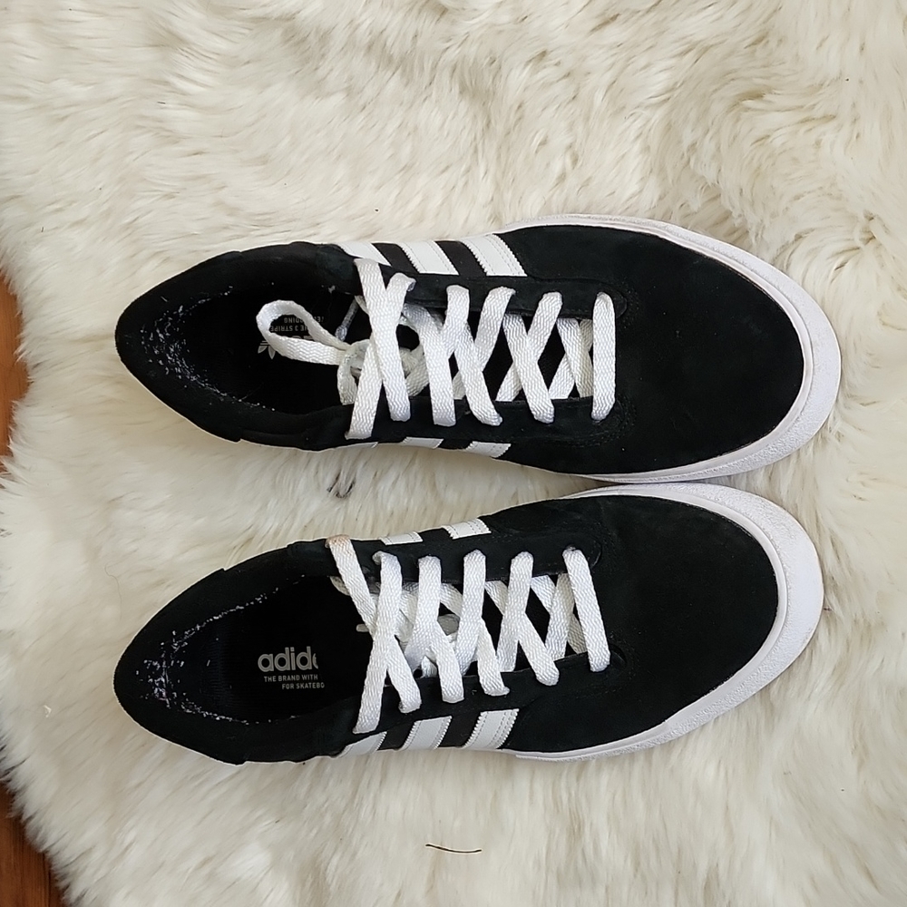 Adidas Classic skate shoes